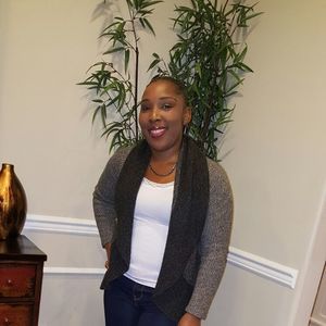 Meet your Posher, Tanisha